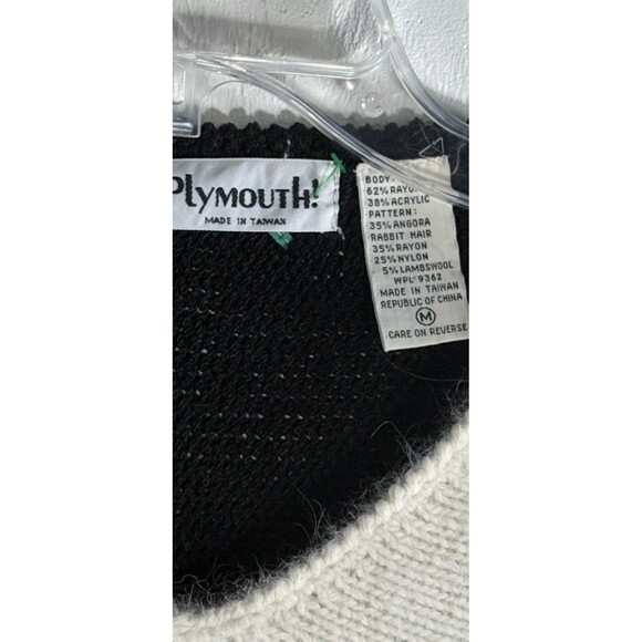 Plymouth Vintage Black w/ White Soft Angora Rayon Blend Sweater Woman Sz Medium - Picture 8 of 8